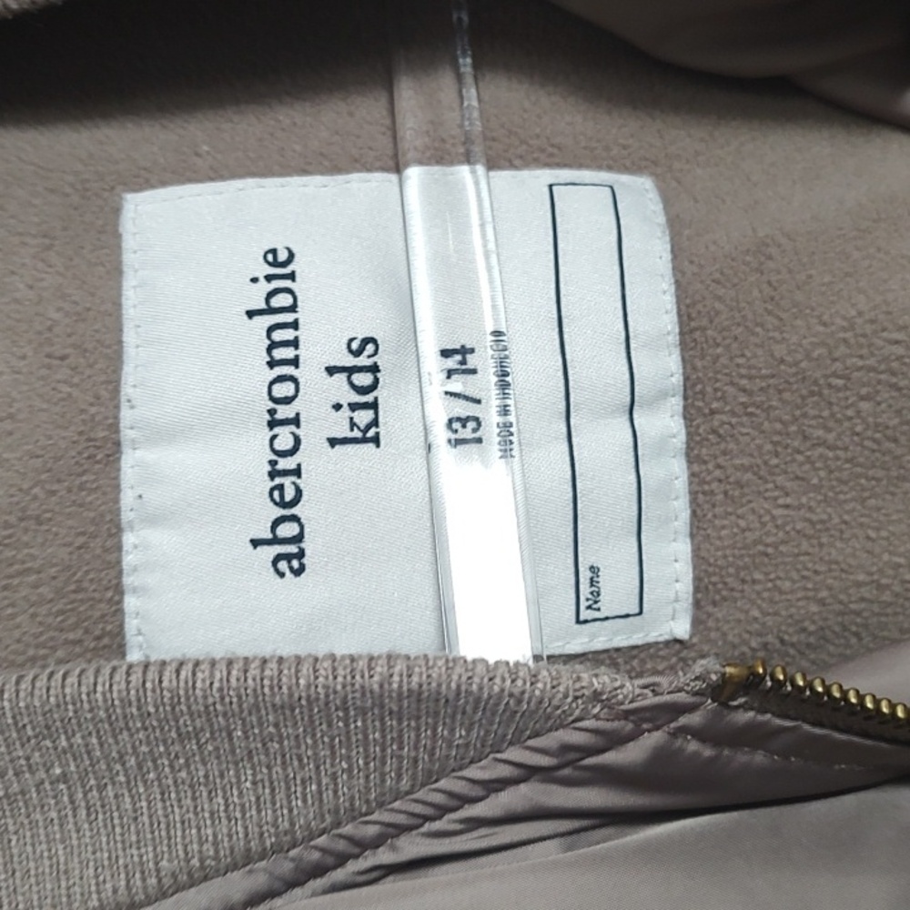 Abercrombie Satin Jacket - Picture 16 of 16